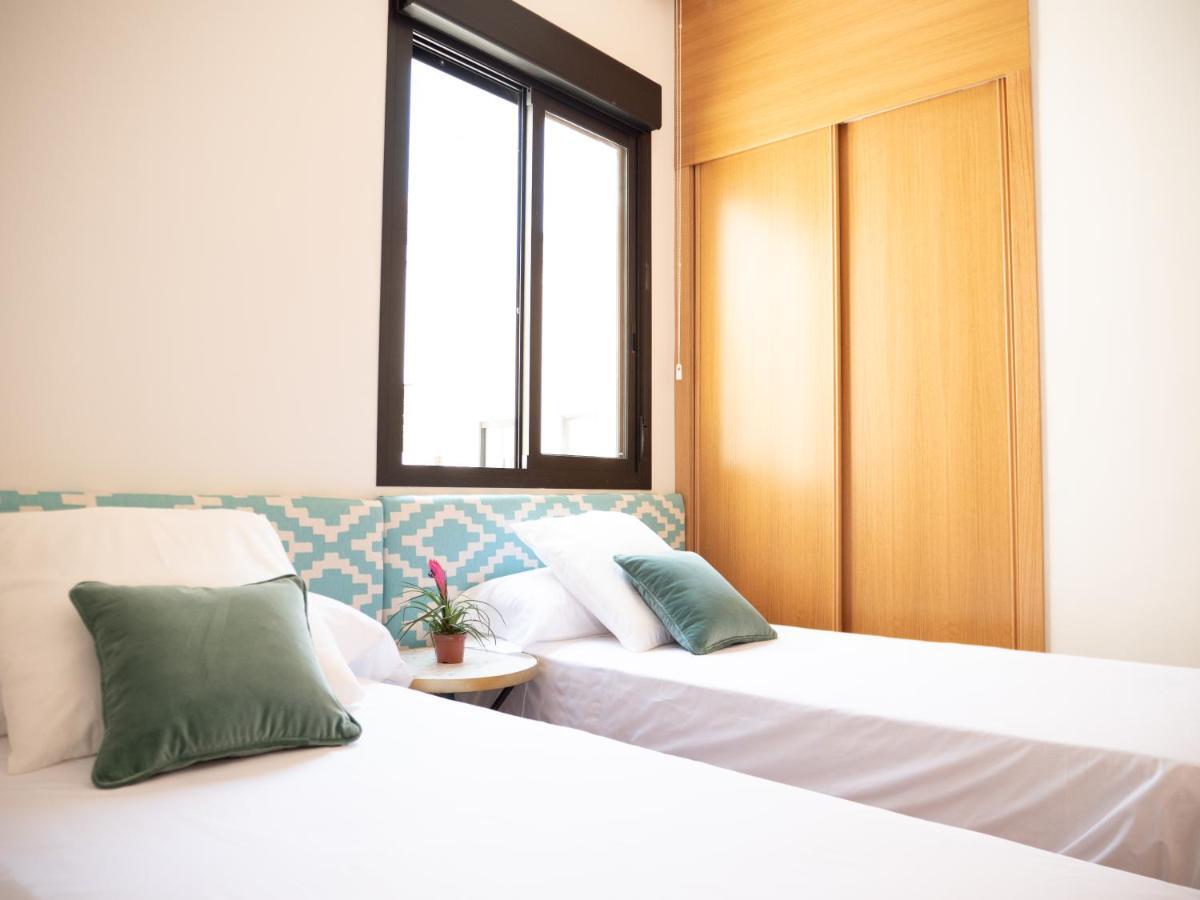 Stylish Apartment In The Heart Of Malaga With Pool Экстерьер фото